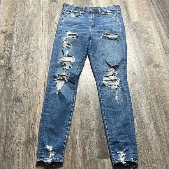 American Eagle Women’s Distressed Super High Rise Jegging, size 6 - Picture 7 of 12
